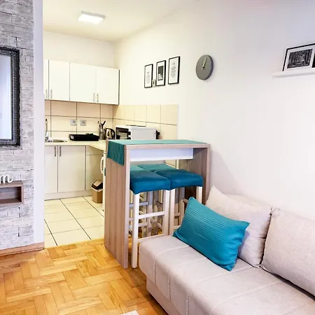 Apartment Trend 17 *